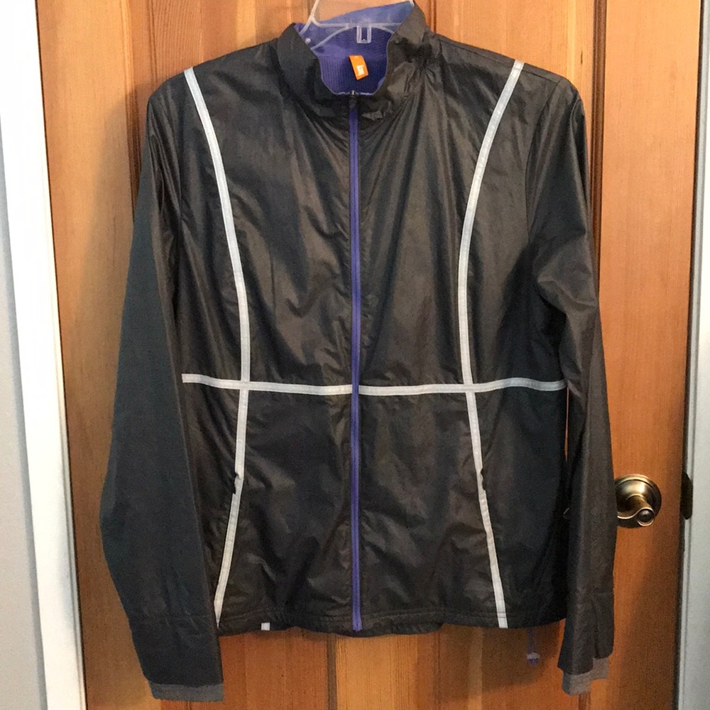 Lucy reflective running jacket